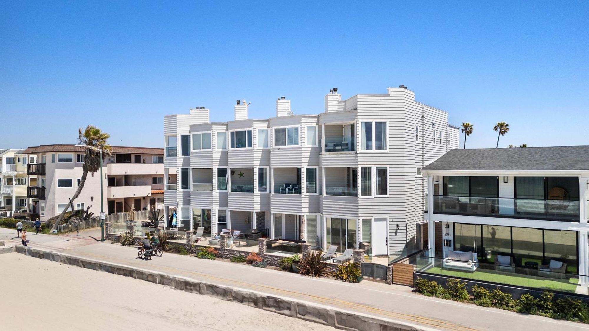 Mission Oceanfront 2br *