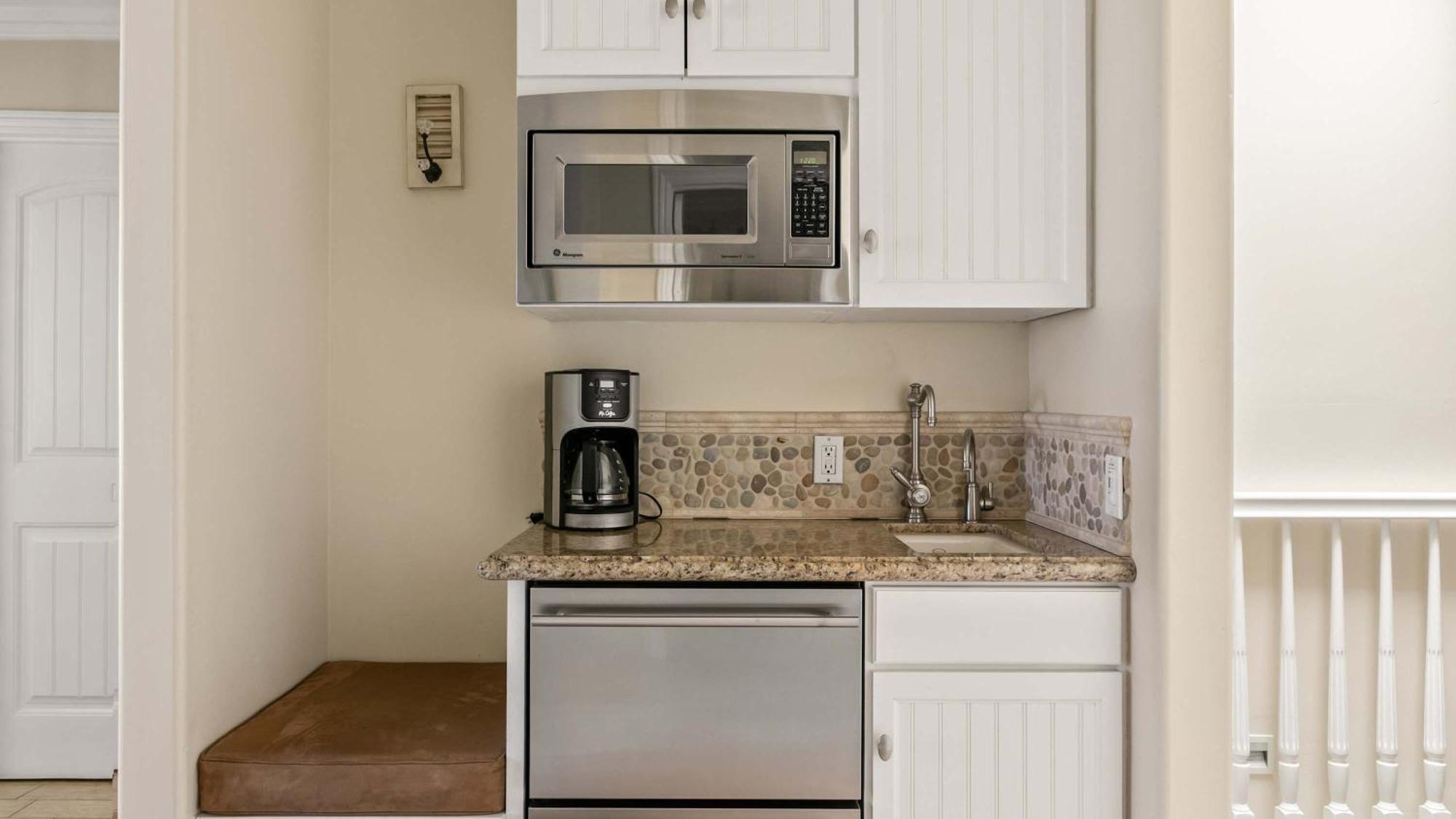 Mission Oceanfront 2br San Diego